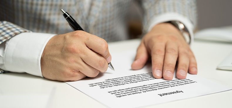 Qué tener en cuenta antes de firmar un contrato de cualquier tipo